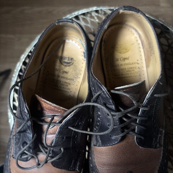 Dr. Martens Wingtip Black Gold Brogue 3989/34 Size 7 UK Unisex main image 6